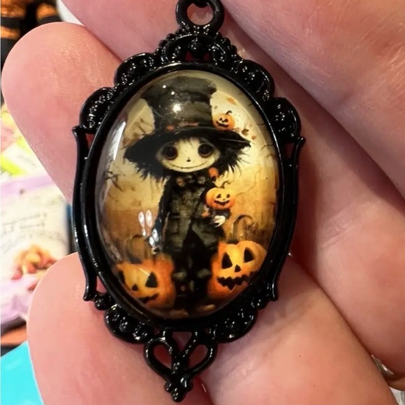 Scarecrow Boy Cameo~ Pumpkin Jack-o’-lantern Fall Autumn Halloween Gothic Dangle - Picture 4 of 6